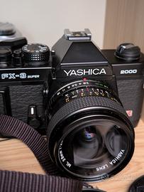 due macchine fotografiche a pellicola 