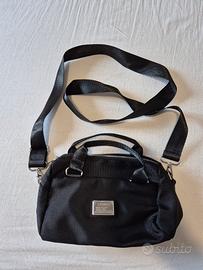 Borsa con manici e tracolla 