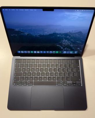 Apple MACBOOK 13,6" chip M4 Ram 16 gb 256 ssd