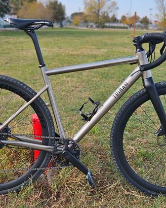 Triban Gravel 900Titanio misura M