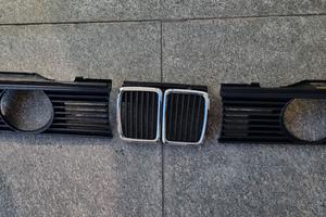 Ricambi Griglie  + fanali anteriori  BMW E30
