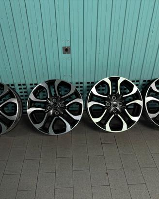 CERCHI IN LEGA MAZDA 2 (2016)