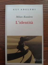 Libro Kundera L'identità Adelphi