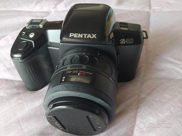 Macchina fotografica Pentax Z10 con ottica 35-80 m