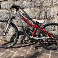 Specialized Hotrock 24 bambino bambina downhill