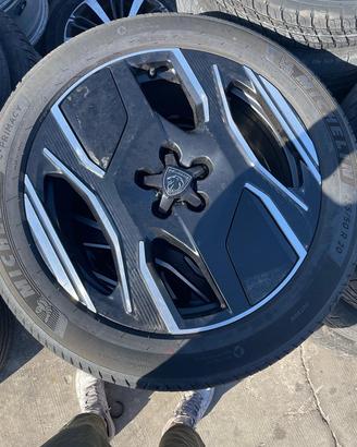 Serie cerchi peugeot 3008