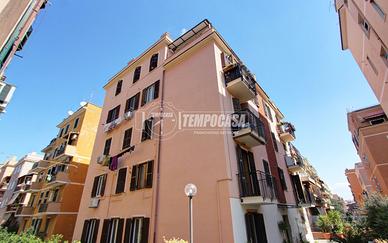 TRILOCALE CON DUE BALCONI