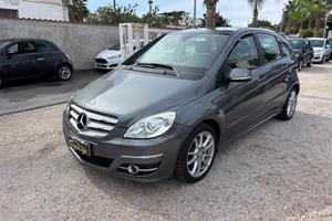 MERCEDES CLASSE B-180 PREMIUM NUOVISSIMO