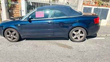 AUDI A4 2ª serie - 2004