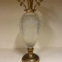 Anfora di vetro e ottone