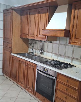 cucina in legno ciliegio multristrato