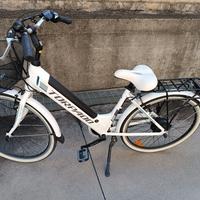 bicicletta elettrica da donna 