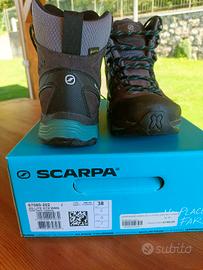 scarpone trekking Scarpa 
