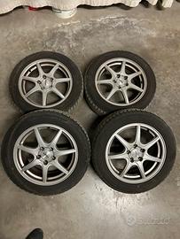 Gomme termiche invernali con cerchi in lega 16