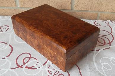 Portagioie moderno in radica