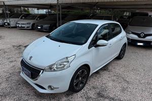 Peugeot 208 1.4 HDi 68 CV 5 porte Allure