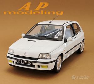 modellino auto  1/18 Renault Clio 16v del 1991