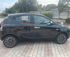 Lancia Y Alberta Ferretti