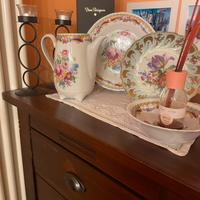 Set 2 piatti e brocca + teiera