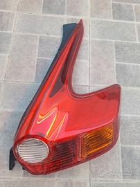 stop fanale nissan juke lato dx