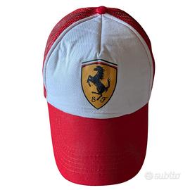 Coppia Cappelli Ferrari Trucker Hat Vintage