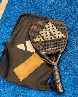 Metalbone 2026  Adidas.  3.5 nuova
