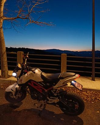 moto Benelli  125