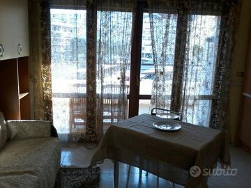 ZERO UTENZE Monolocale1\2 posti terrazzo esclusivo