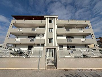 Appartamento mansardato in condominio con box cod