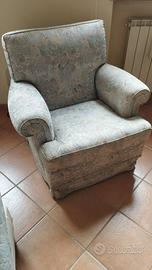 Salotto usato fatto a mano da un artigiano umbro