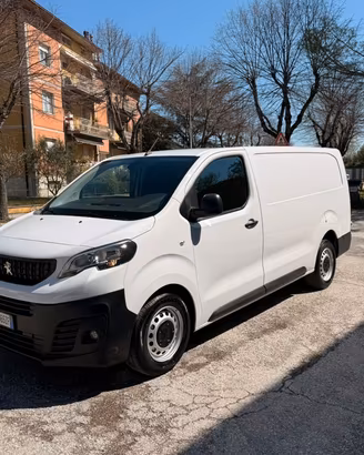 Peugeot Expert L2H2 1500 hdi Long