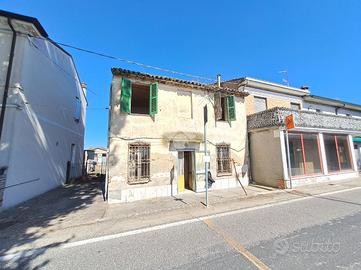 CASA SEMINDIPENDENTE A RAVENNA