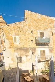 Appartamento indipendente dietro il comune