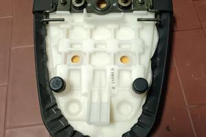 Seggiolino posteriore Suzuki GSXR-K5