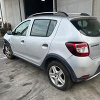 Dacia Sandero 2014 0.9 Tce H4B A4 PER RICAMBI