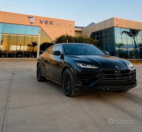 Lamborghini Urus 4.0 620CV V8 phev SE - possibilit