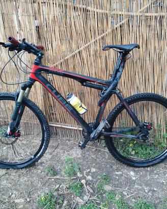 CUBE AMS 100 SUPER HPC SCR CARBON 2012 - XC