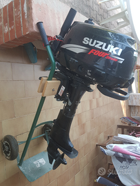 Fuoribordo Suzuki 4 CV. 4 tempi