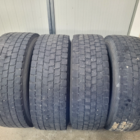 Michelin 305-70-19.5