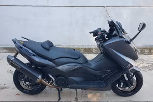 Yamaha T Max 530 ABS 5/2015 Km 20400 Pari al Nuovo