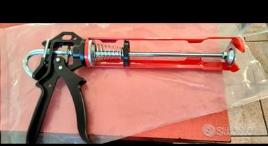 Pistola per silicone