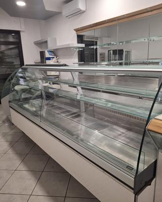 VETRINA PASTICCERIA