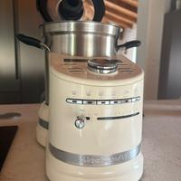 Robot Kitchenaid Artisan cook processor