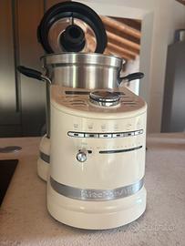 Robot Kitchenaid Artisan cook processor
