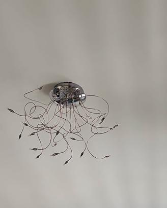 Lampadario da soffitto particolare eleganza.