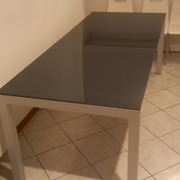 tavolo  con piano  in vetro
