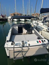 Barca a motore gobbi 23 sport offshore