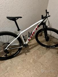 Trek X-Caliber 8