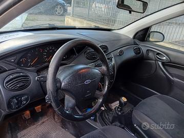Ford Focus station wagon "ghia"