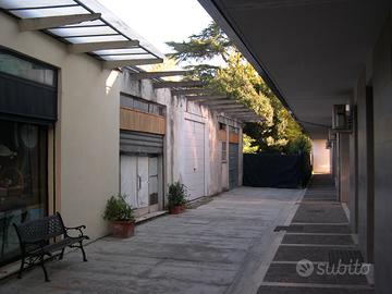 Magazzino e garage